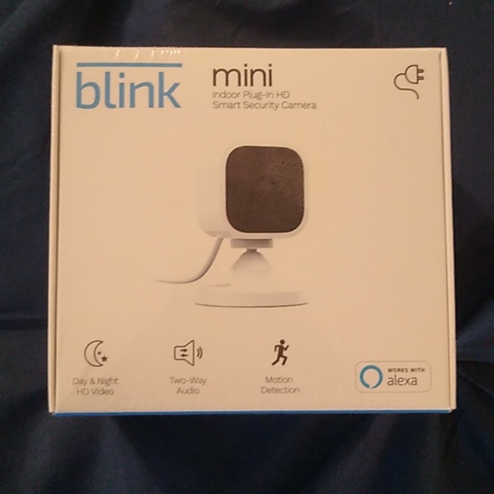 Blink mini indoor plug-in HD Smart security camera new works with Alexa